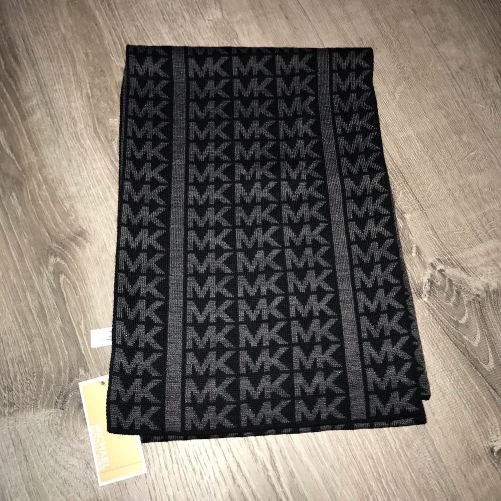 michael kors scarf